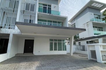 Clover Garden Residences