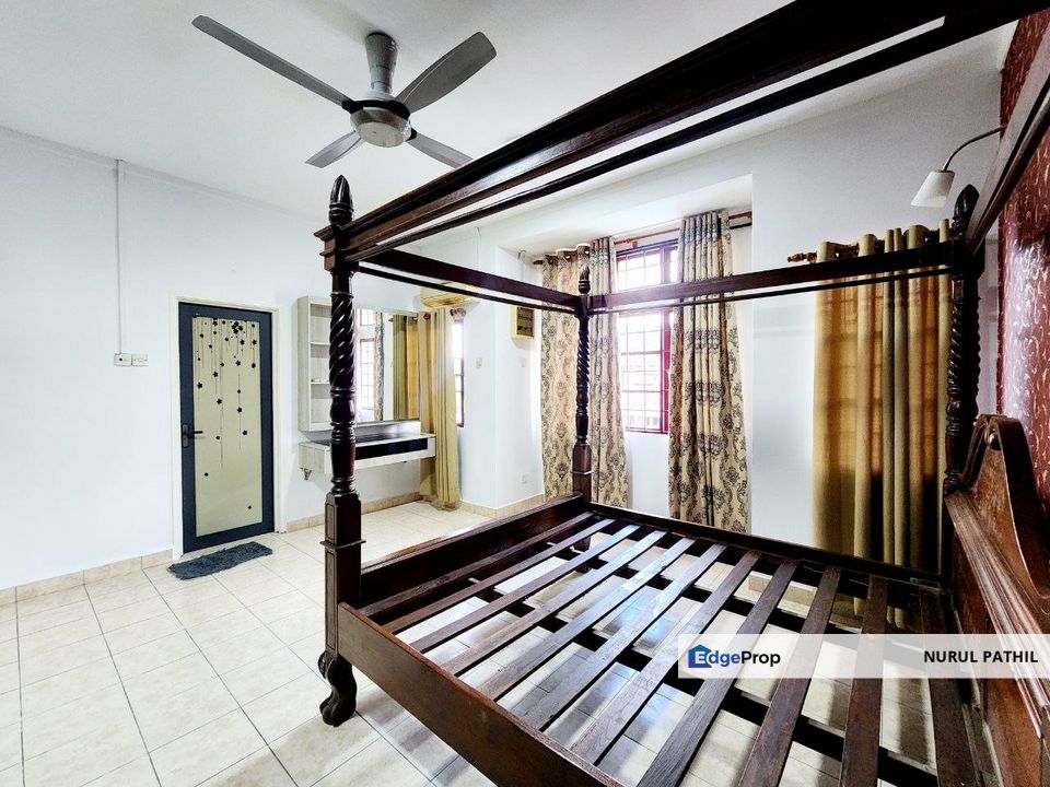 Fully Extended Double Storey Terrace Jalan Adang, Bukit Jelutong, Shah Alam, Selangor, Bukit Jelutong