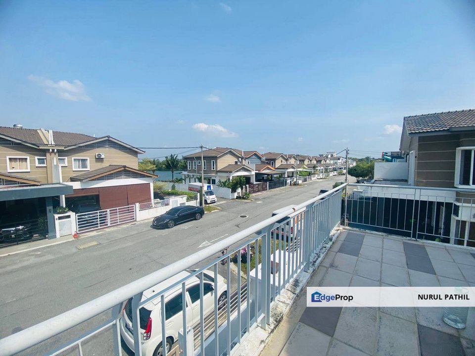 Double storey Semi D Taman Desiran Bayu Puchong For Sale, Selangor, Puchong