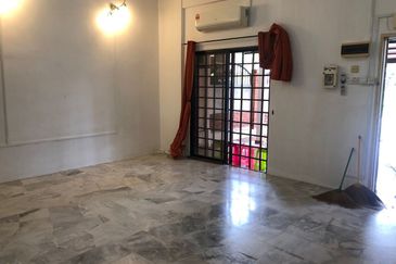 SL7, Bandar Sungai Long