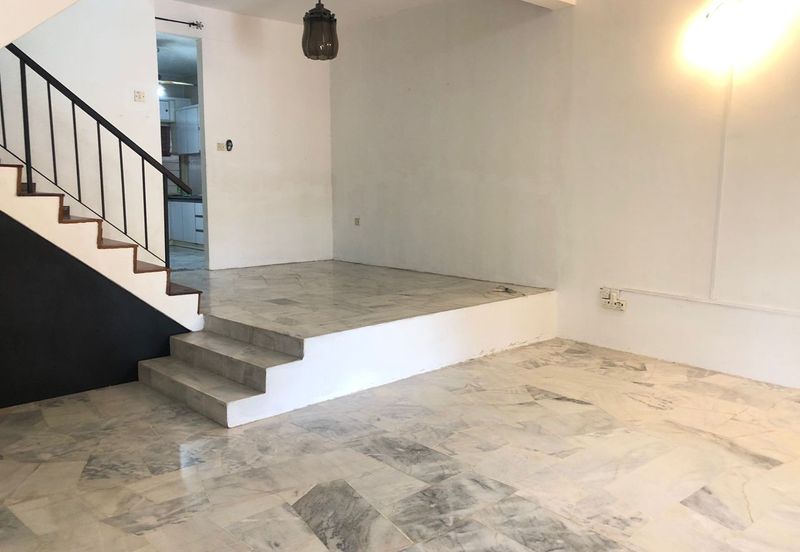 SL7, Bandar Sungai Long