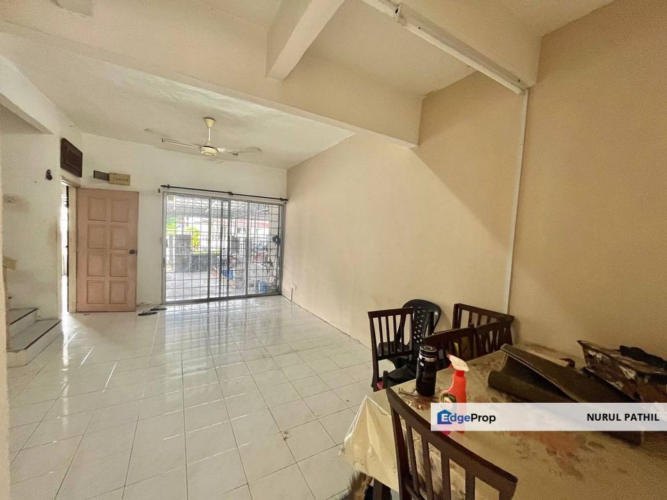 BELOW MARKET VALUE! Taman Dahlia, Salak Tinggi (Facing Open + Depan Surau), Selangor, Sepang