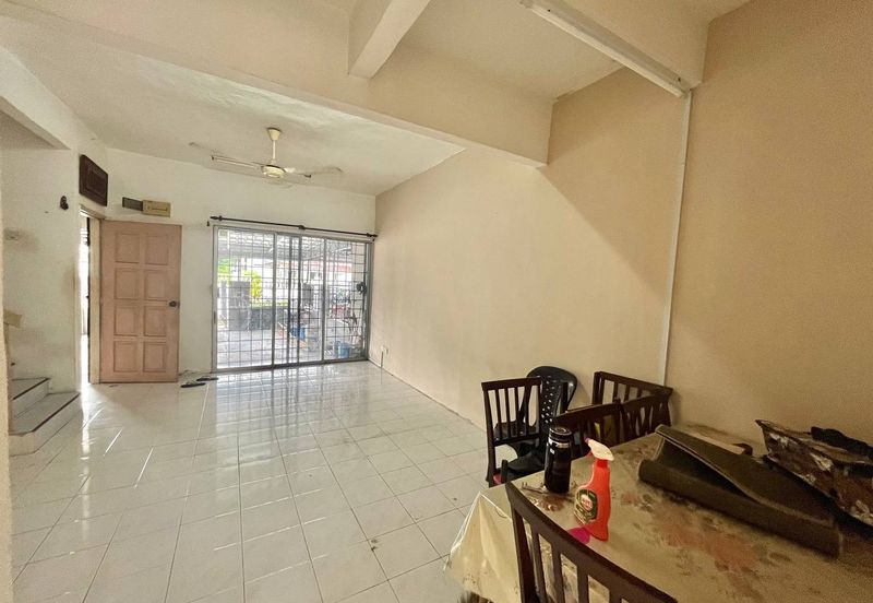 Taman Dahlia, Sepang