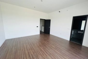 Serenia Anisa Phase 2