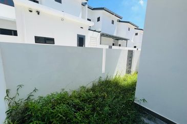 Serenia Anisa Phase 2