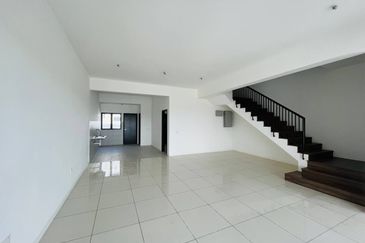 Serenia Anisa Phase 2