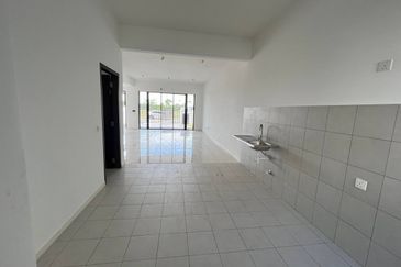 Serenia Anisa Phase 2