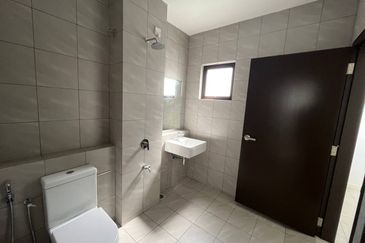 Serenia Anisa Phase 2