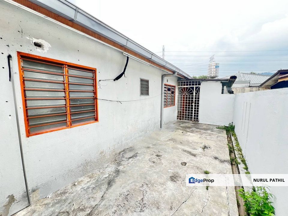FACING OPEN AND RENOVATED SEMI-D SINGLE STOREY 📍 Taman Selayang Mutiara, Batu Caves, Selangor, Selayang