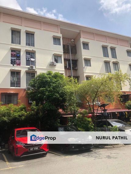 WALK UP LEVEL 4. LOW DEPOSIT! Pangsapuri Cempaka Bandar Bukit Puchong 2, Selangor, Puchong