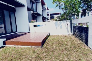 Mozart, Symphony Hills