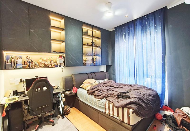 THE MULIA RESIDENCE, 3 STOREY TERRACE HOUSE Renovated Unit