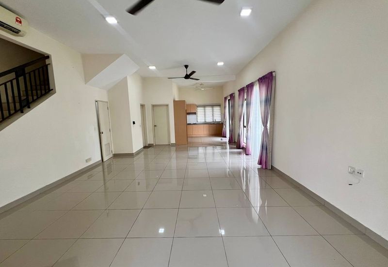 Monet Lily @ Sunsuria City