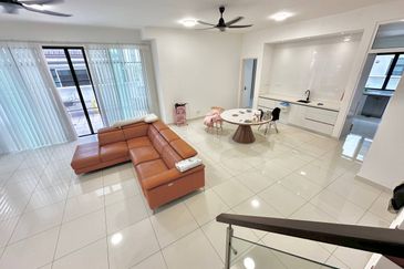 Tenderfields @ Eco Majestic