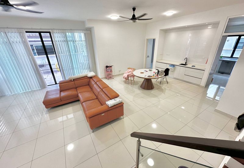 Tenderfields @ Eco Majestic