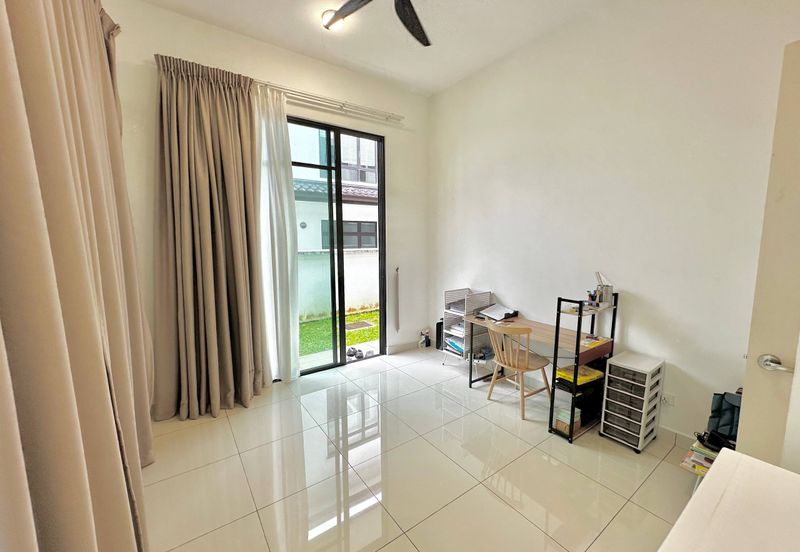 Tenderfields @ Eco Majestic