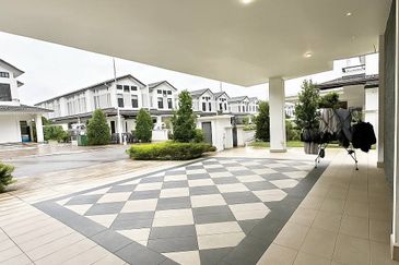 Tenderfields @ Eco Majestic