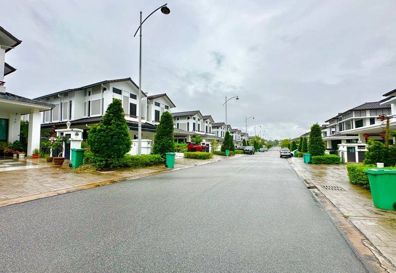 Tenderfields @ Eco Majestic