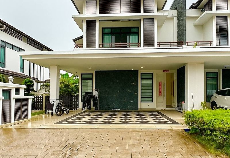 Tenderfields @ Eco Majestic