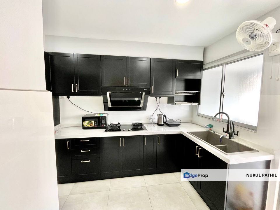 𝗘𝗡𝗗𝗟𝗢𝗧 𝟮.𝟱 𝗦𝗧𝗢𝗥𝗘𝗬 𝗧𝗘𝗥𝗥𝗔𝗖𝗘 𝗛𝗢𝗨𝗦𝗘 𝗧𝗔𝗠𝗔𝗡 𝗚𝗔𝗦𝗜𝗡𝗚 𝗜𝗡𝗗𝗔𝗛 𝗣𝗘𝗧𝗔𝗟𝗜𝗡𝗚 𝗝𝗔𝗬𝗔, Selangor, Petaling Jaya