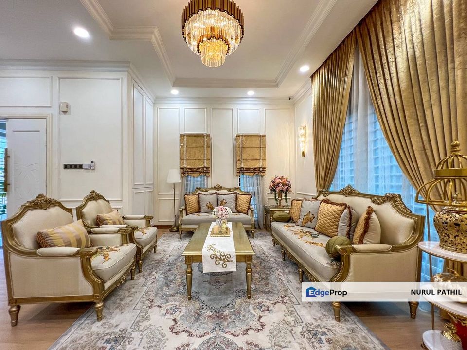 3 STOREY BUNGALOW AVALON HILLS BUKIT RAHMAN PUTRA-NICE ID, Selangor, Bukit Rahman Putra