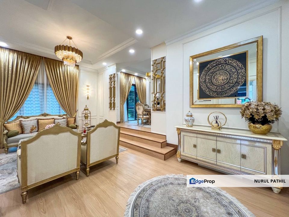 3 STOREY BUNGALOW AVALON HILLS BUKIT RAHMAN PUTRA-NICE ID, Selangor, Bukit Rahman Putra