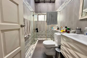 Seksyen 8, Kota Damansara