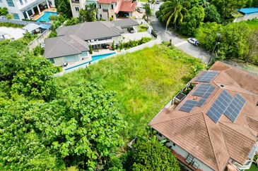 Lot Bungalow @ Bukit Beringin Kajang