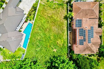 Lot Bungalow @ Bukit Beringin Kajang