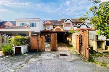 Bandar Tun Hussein Onn