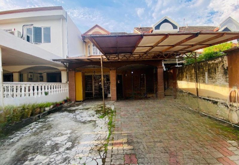 Bandar Tun Hussein Onn