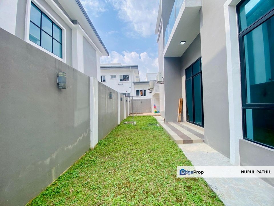 DOUBLE STOREY SEMI D VERGE 32 KEMENSAH HEIGHTS FOR SALE, Selangor, Ampang
