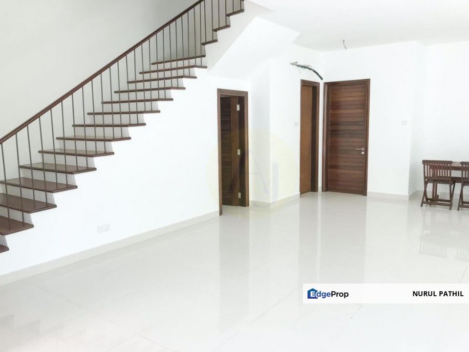 THREE STOREY SEMI D NUSA TROPIKA ULU KELANG FOR SALE, Selangor, Ulu Kelang