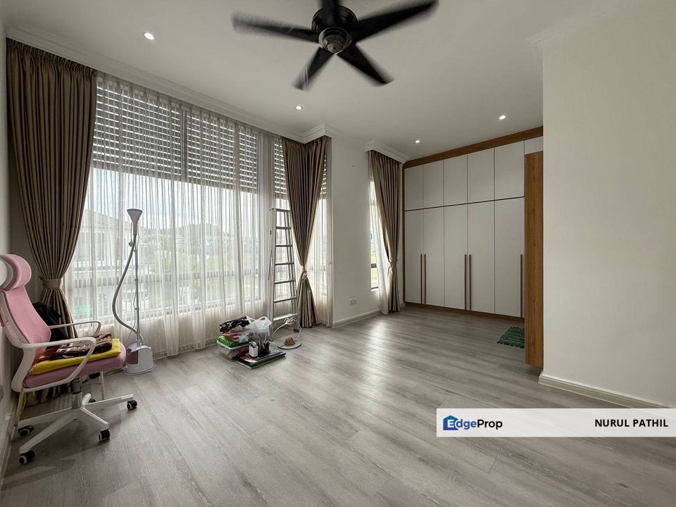 ENDLOT RENOVATED DOUBLE STOREY AVENHAM GARDEN ECO GRANDEUR PUNCAK ALAM, Selangor, Bandar Puncak Alam