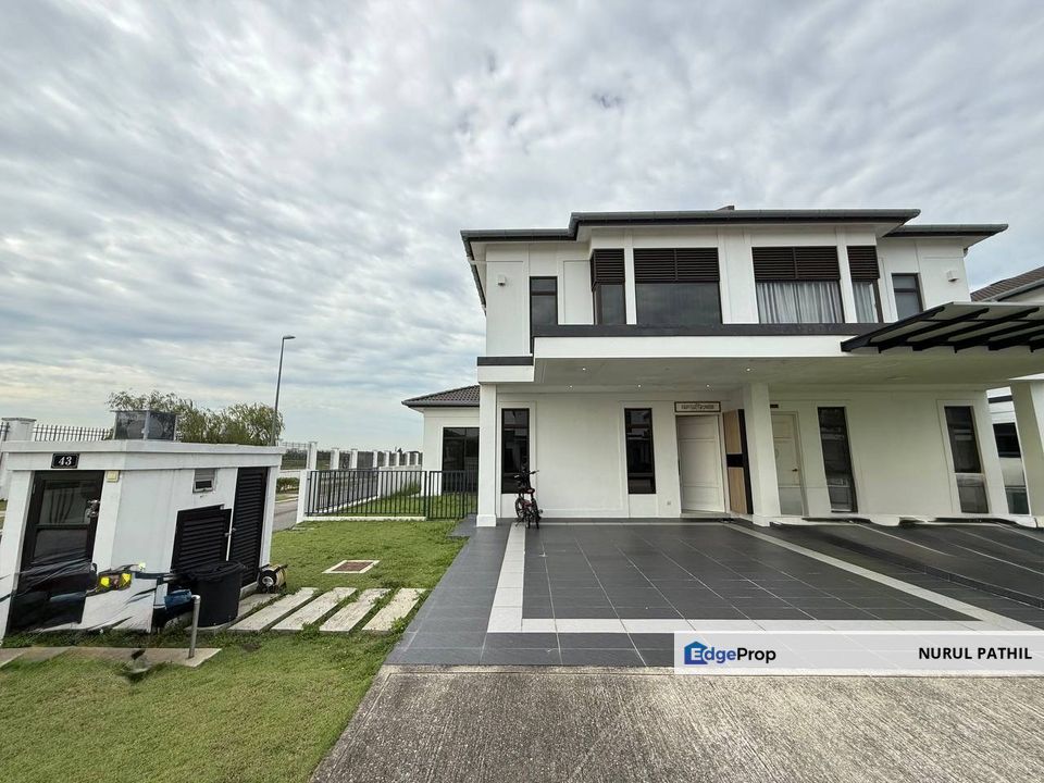 ENDLOT RENOVATED DOUBLE STOREY AVENHAM GARDEN ECO GRANDEUR PUNCAK ALAM, Selangor, Bandar Puncak Alam