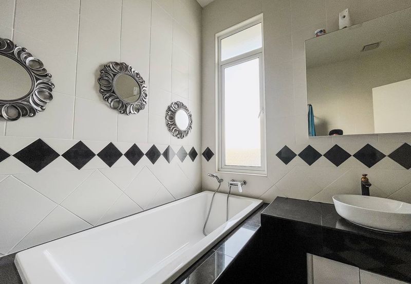 Mellowood @ Eco Majestic