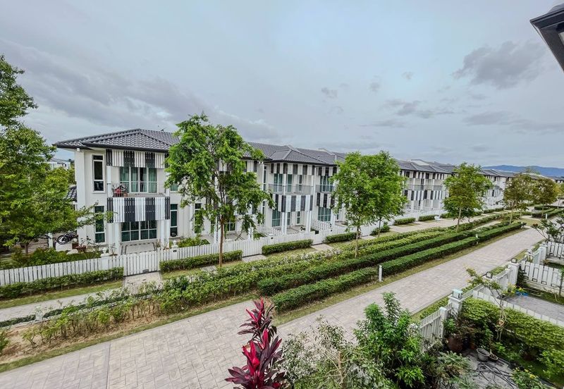 Mellowood @ Eco Majestic