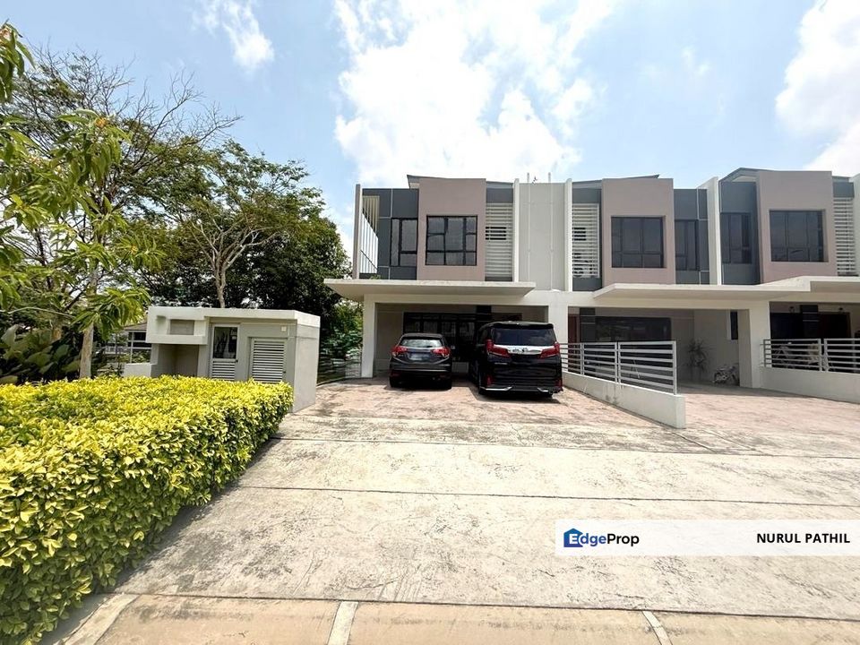 END LOT 2 Storey House Maple Residence, Cyberjaya, Selangor, Cyberjaya