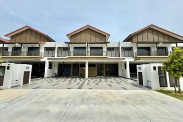 Setia Warisan Tropika