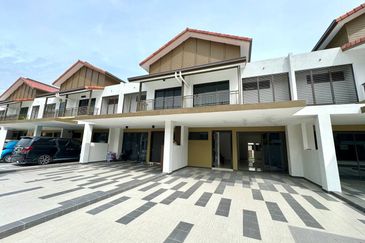 Setia Warisan Tropika