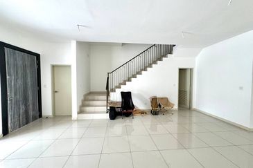 Setia Warisan Tropika