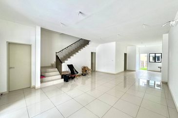 Setia Warisan Tropika