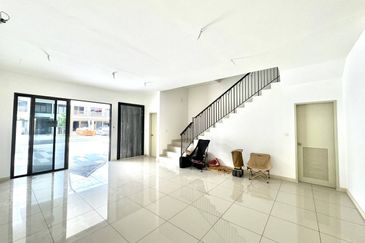 Setia Warisan Tropika