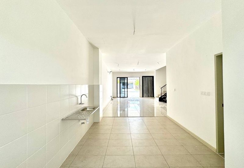 Setia Warisan Tropika