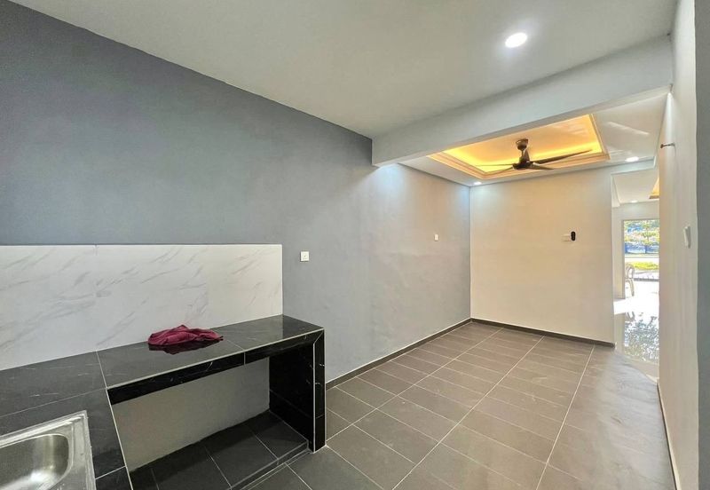 (Refurbished) Double Storey Jalan Kemboja 4A Bukit Sentosa 