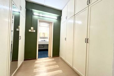 Kemuncak Shah Alam (Sri Kemuncak Kondominium)