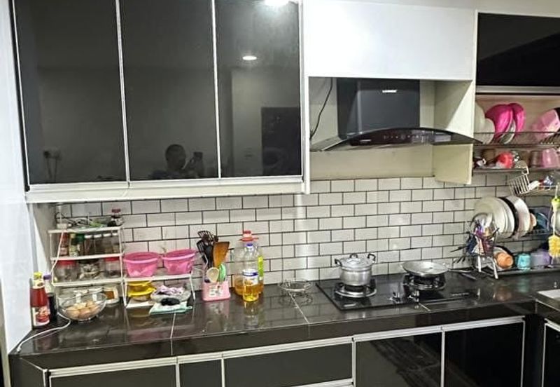 Jalan Semarak, Bukit Beruntung