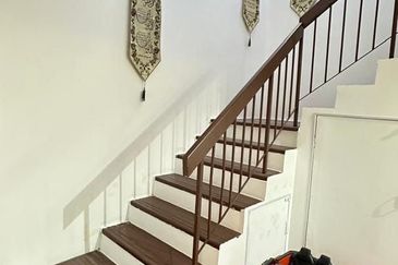 Jalan Semarak, Bukit Beruntung