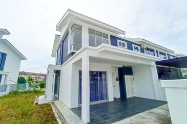 Freesia,Taman Bunga Raya
Bukit Beruntung, Rawang