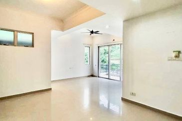 Ariza Garden Villa @ Taman Raintree